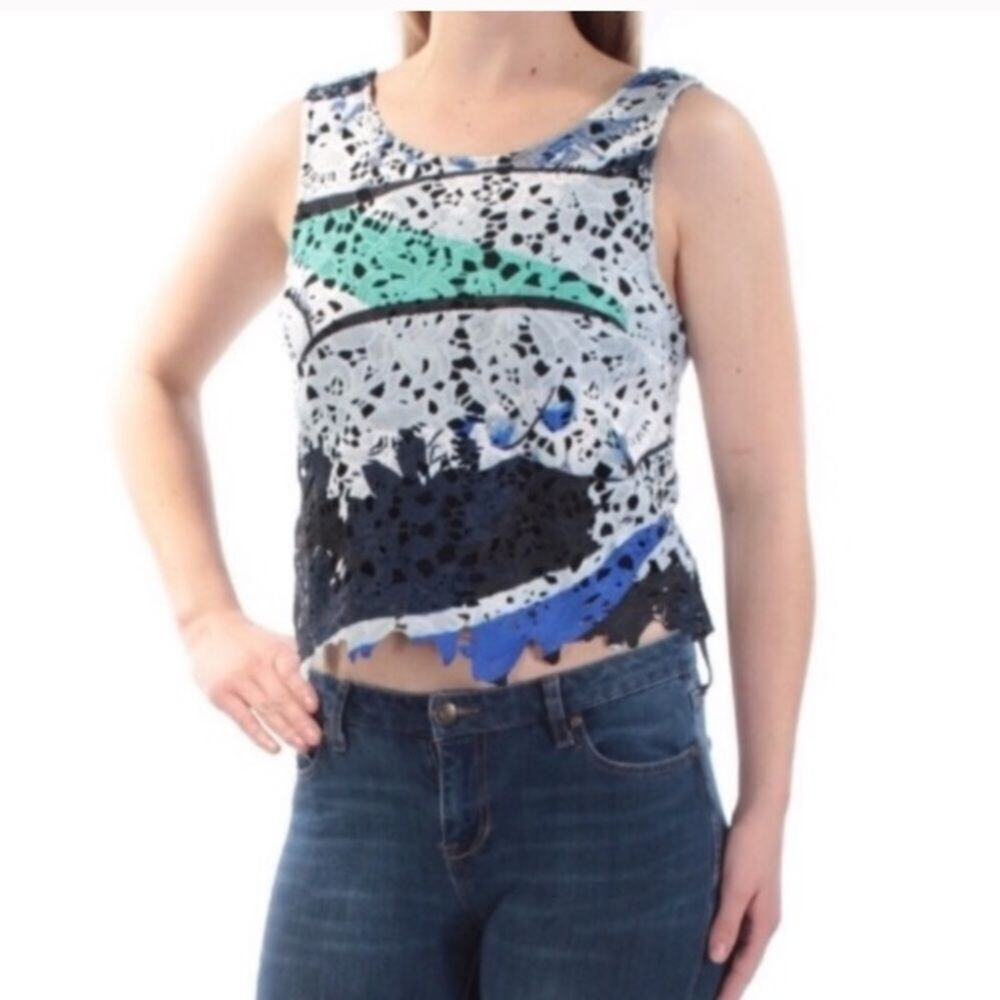 NWT Bar III lace crop top size small